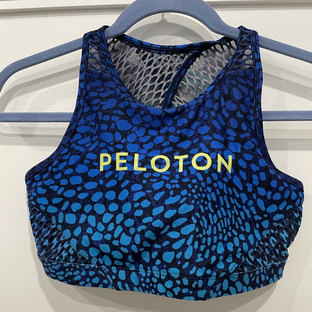 Printed Peloton sports bra 🩵💙